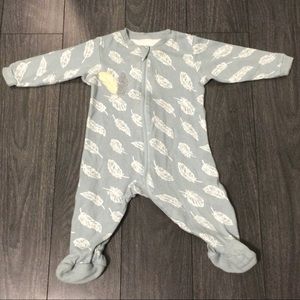 7/$20 Tuffy Cotton Infant Sleeper - Feather Print